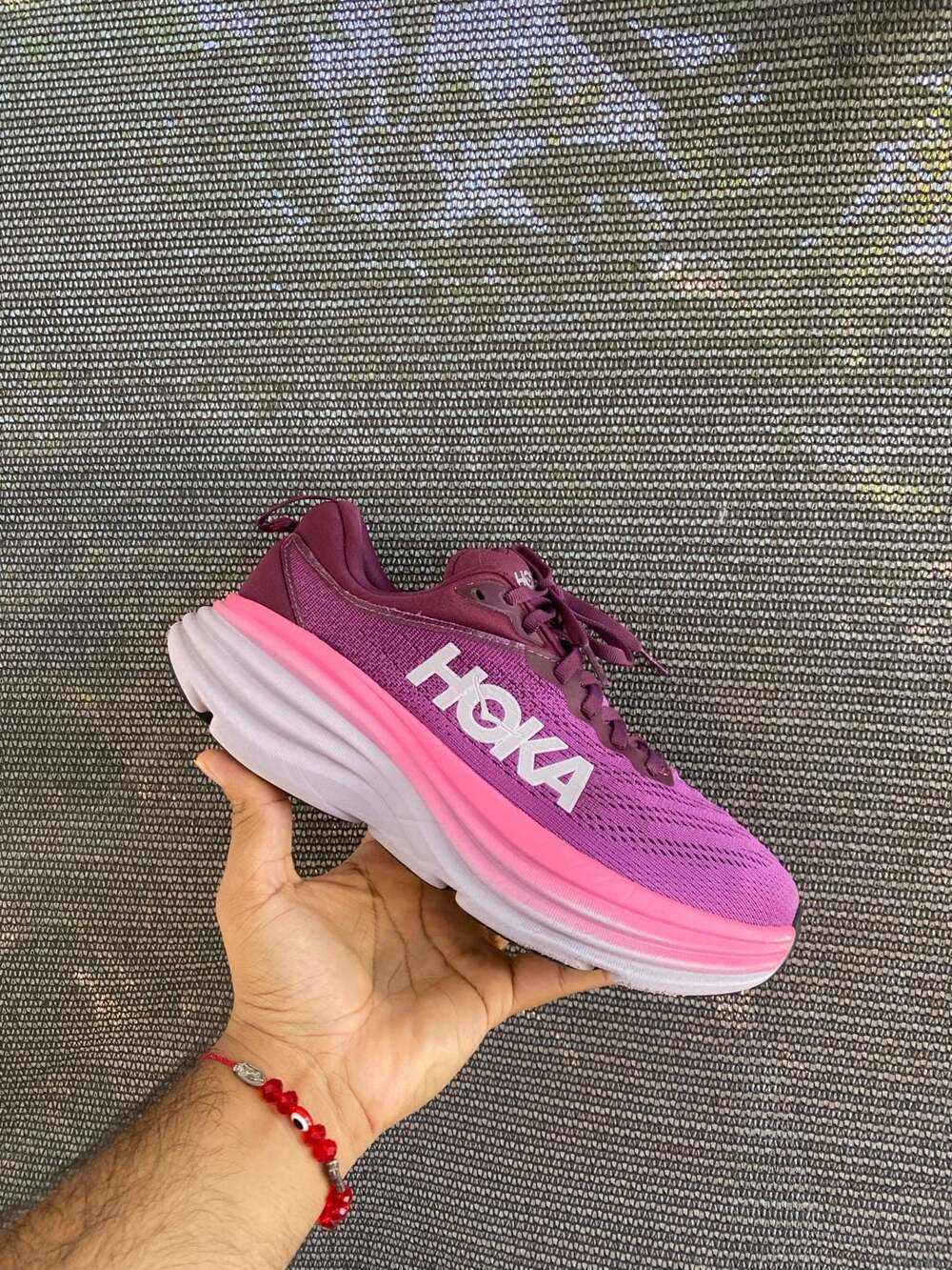 HOKA Bondi 8 Running Shoes Beautyberry Grape Wine